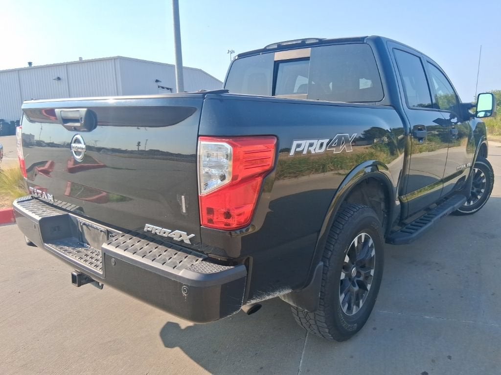 2019 Nissan Titan PRO-4X
