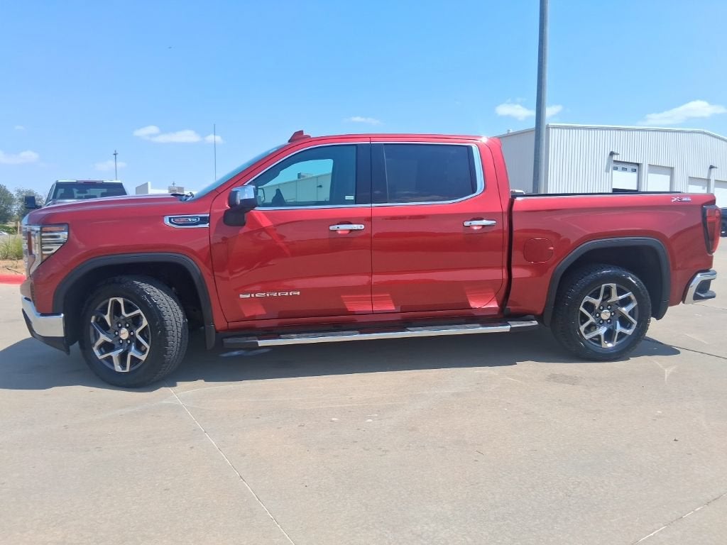 2025 GMC Sierra 1500 SLT