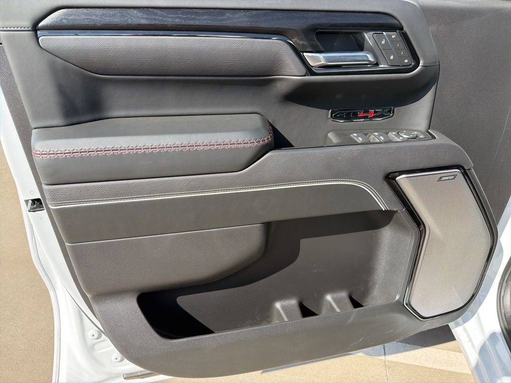 2025 GMC Sierra 1500 AT4X