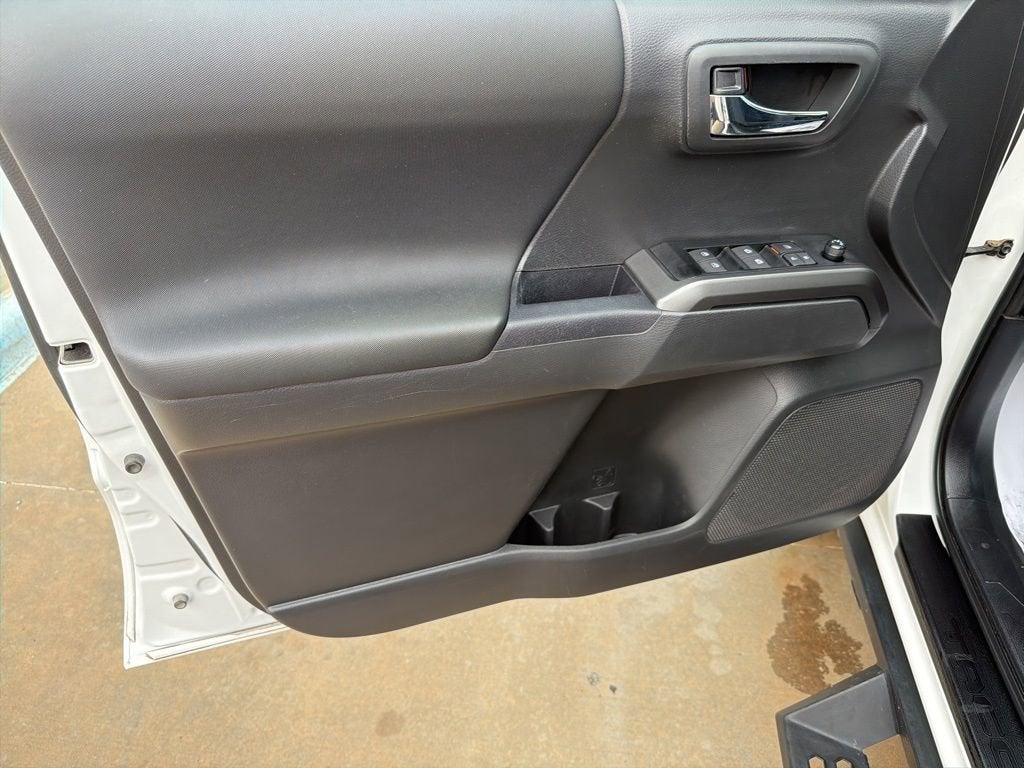 2023 Toyota Tacoma 4WD SR