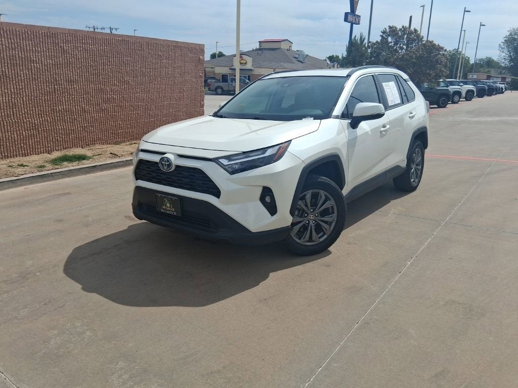 2022 Toyota RAV4 Hybrid XLE Premium