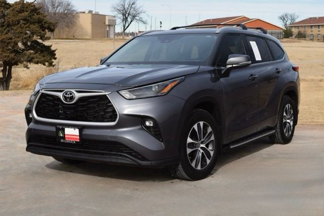 2023 Toyota Highlander L